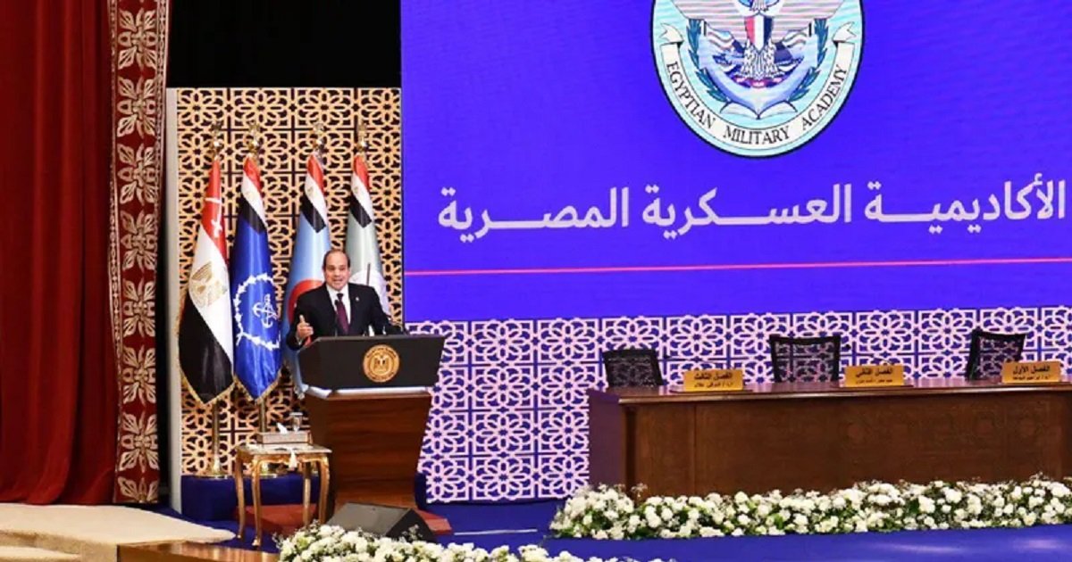 السيسي يدعو للارتقاء بالخطاب الديني
